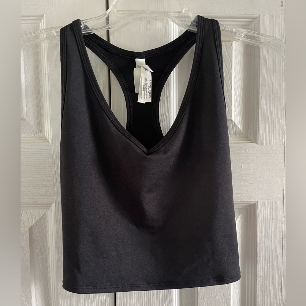 Victoria’s Secret PINK cropped athletic top